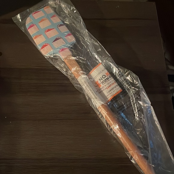 WS No Kid Hungry® Tools 4 Change Silicone FSC® Wood Spatula Chelsey White - Picture 3 of 3